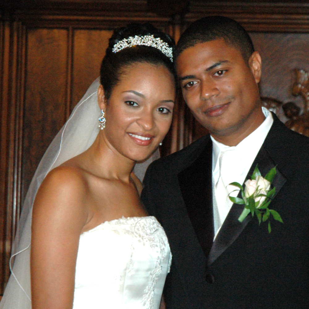Condolences to the Nnamdi and the girls. May she rest in heaven. Sharing a few photos I had.