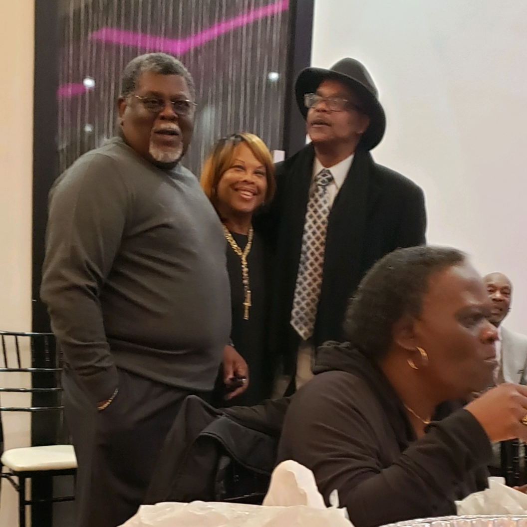 One of the many family gatherings we had. Joe was always there. So sorry we cannot come together now in times like this.