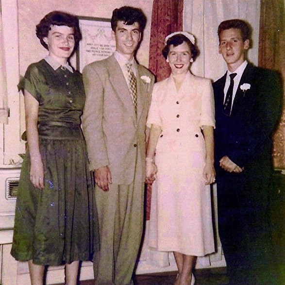 Just Married! Janice, Max & Jeanette, Red