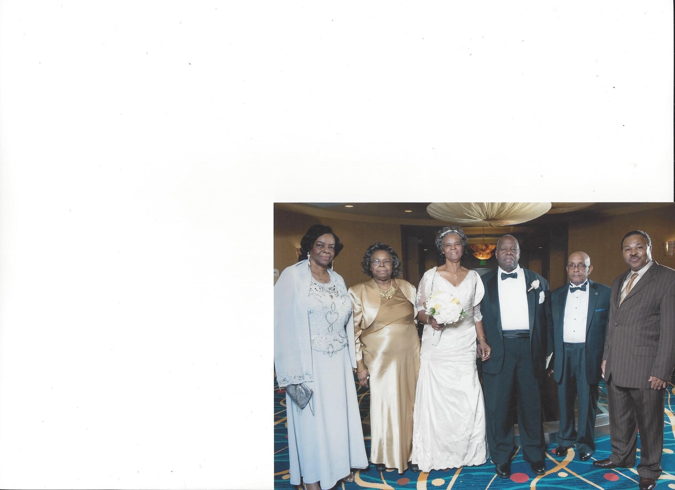 (l to r) Jean Stewart(sil) Melita Muir (sil) Leslie Toomer (friend) Norman Stewart (bil)