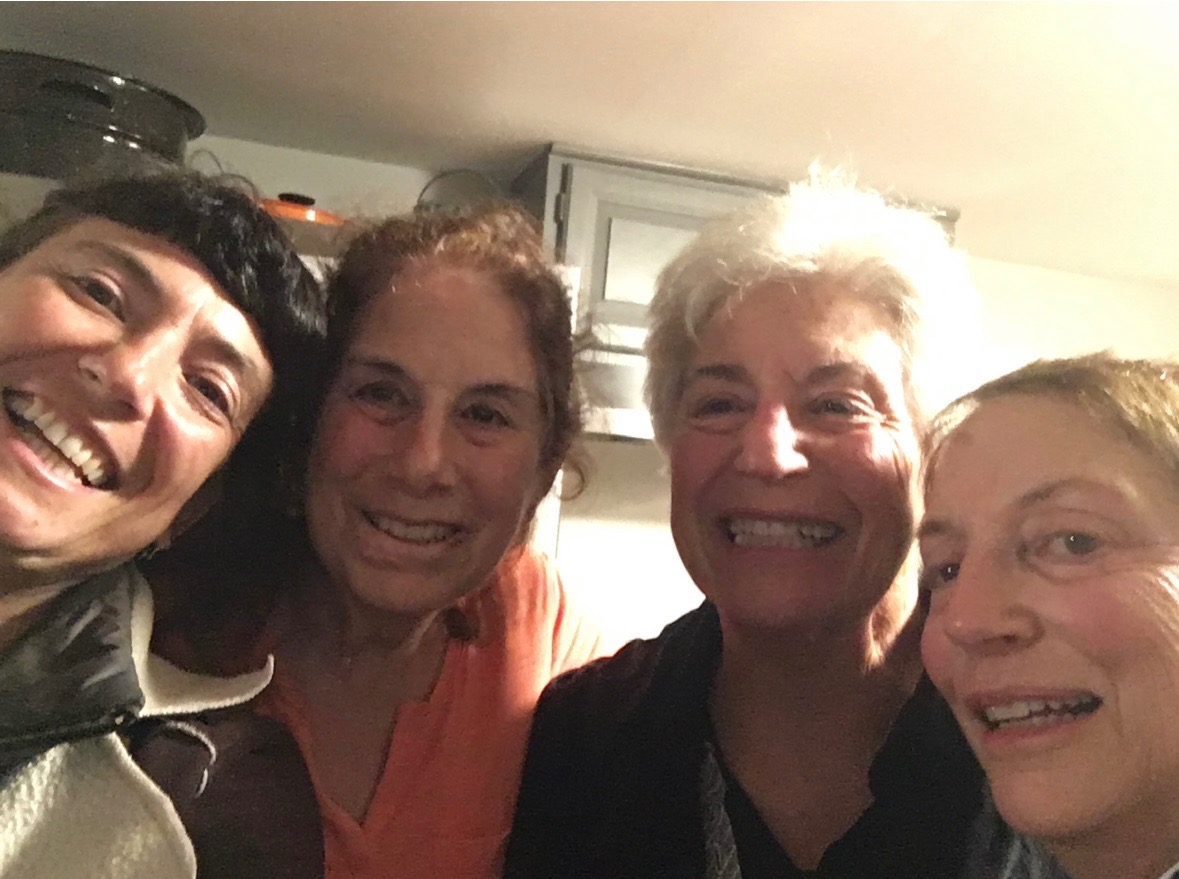 I remember the wonderful visit to Robin’s house for Cioppino dinner that she made herself, in late summer of 2019. Delicious! Having recently been vegan for 20 years, I had never had anything like it! So special to get to have an amazing meal like that prepared by her, and to get to share the evening with Robin, my mom Ruth, and my aunt Ramey. The reunion of the first cousins in my lifetime has felt like a miracle to me. And meeting my second cousins as a result, equally miraculous. So there with you all in spirit. And sending so much love…❤️