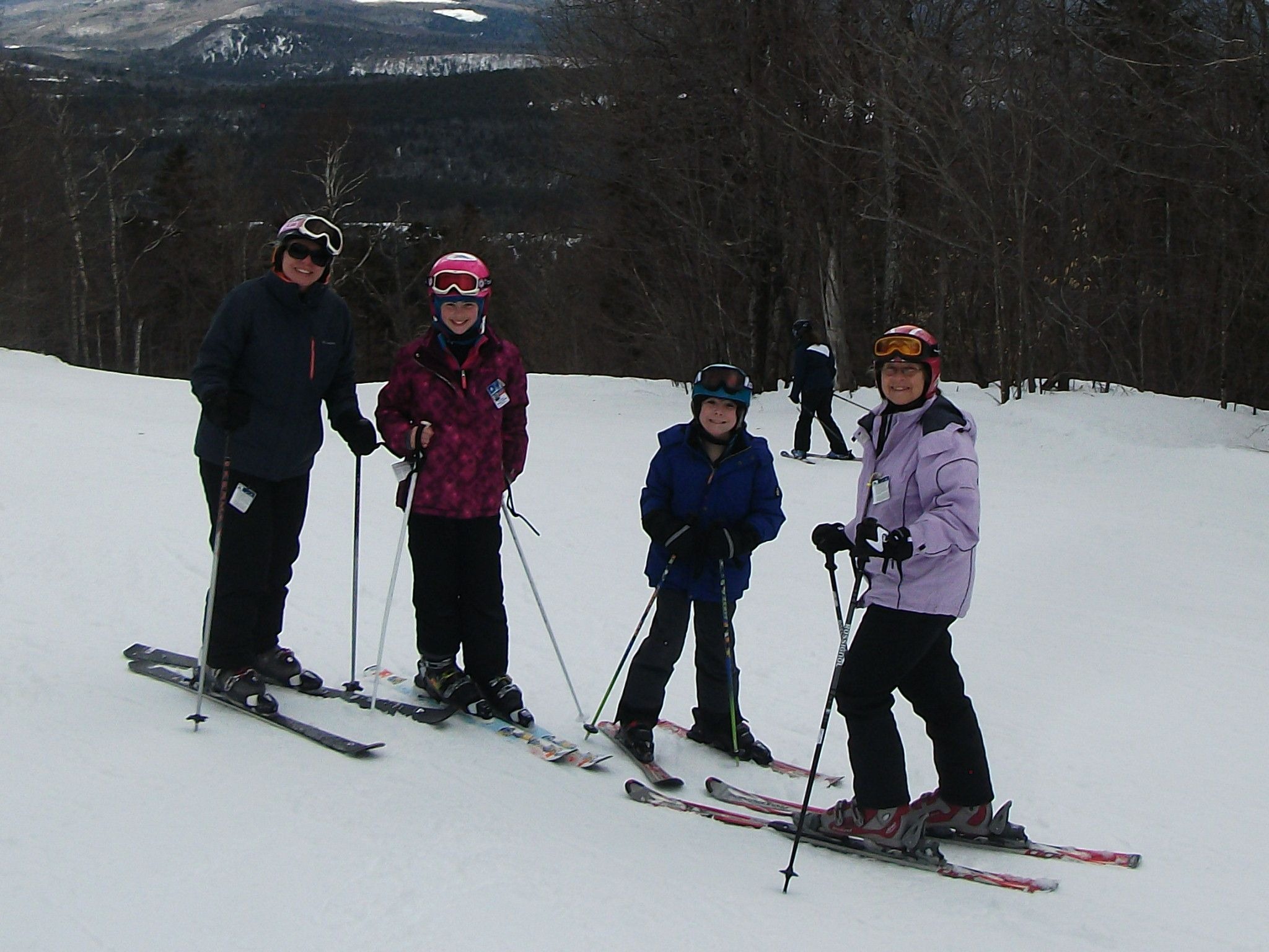 19/02/2017
Ski-Maine
Alex+Tori+Rian+Granny Rosemary
