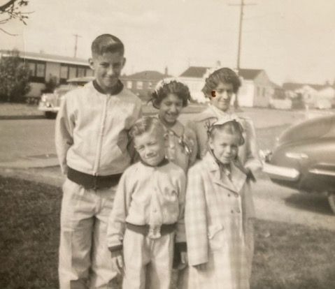 Jean Ann with her brothers and sisters