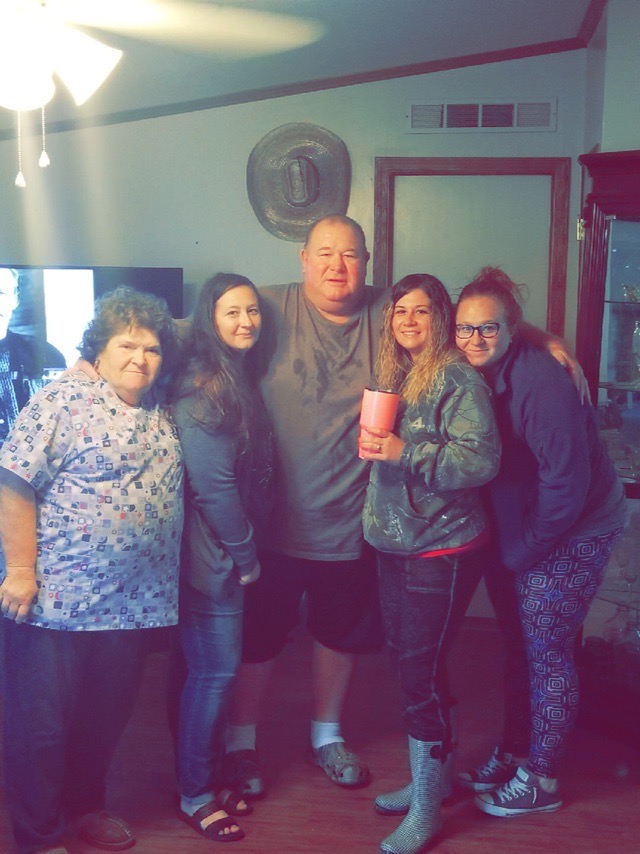 Granny, Lindee, Shawn, Alli, and Brittni