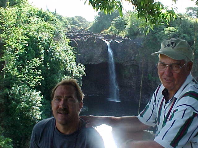 1999 Scott with his father in Hawaii