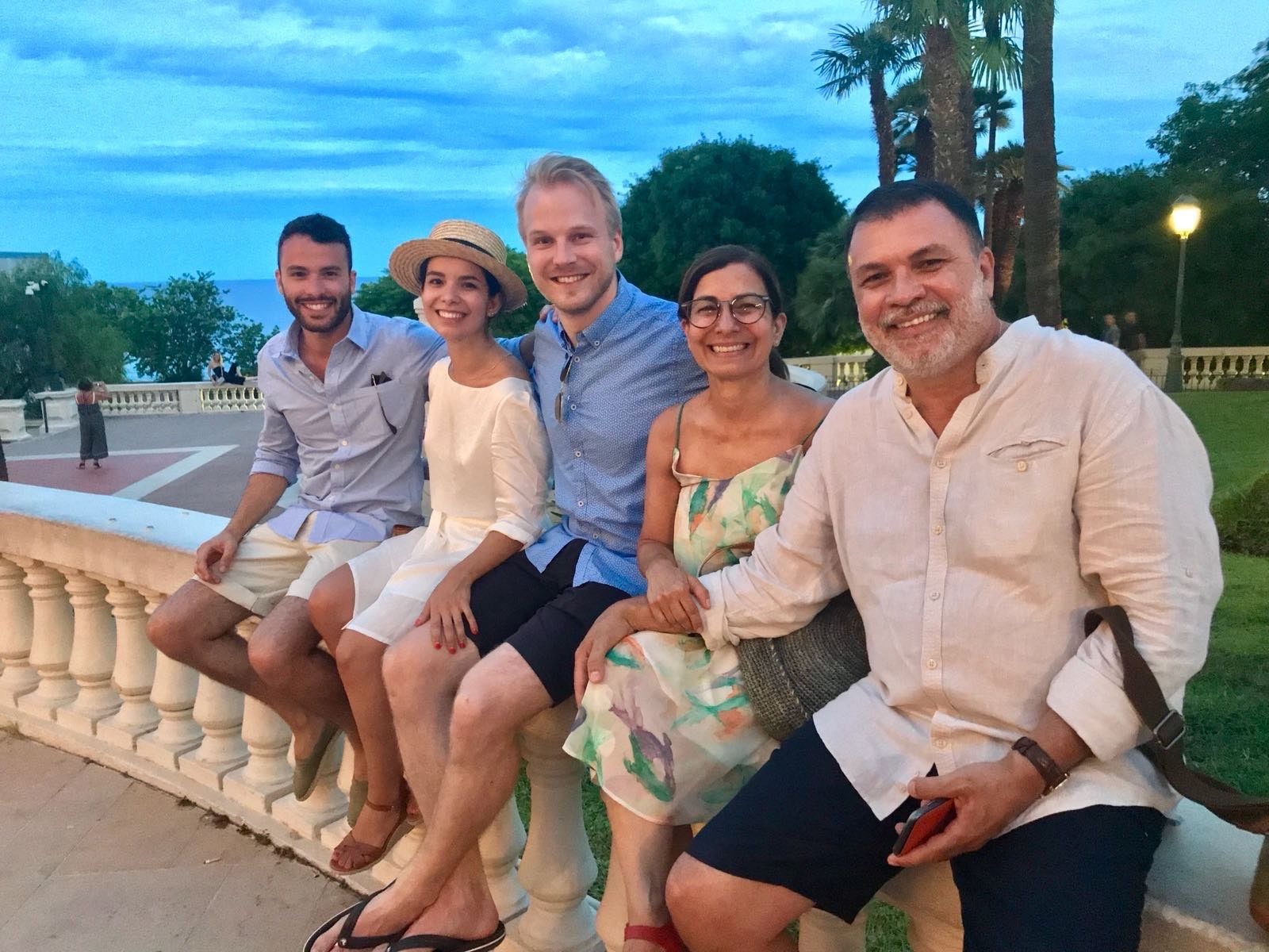 ENG: Family summer holiday 2019, visiting Monaco. Mozart drove the entire route of the F1 Monaco Grand Prix, and was very excited. POR: Férias de verão em família, 2019, visitando Mônaco. Mozart dirigiu por todo o circuito do Grande Prêmio de Mônaco de F1 e ficou super empolgado.