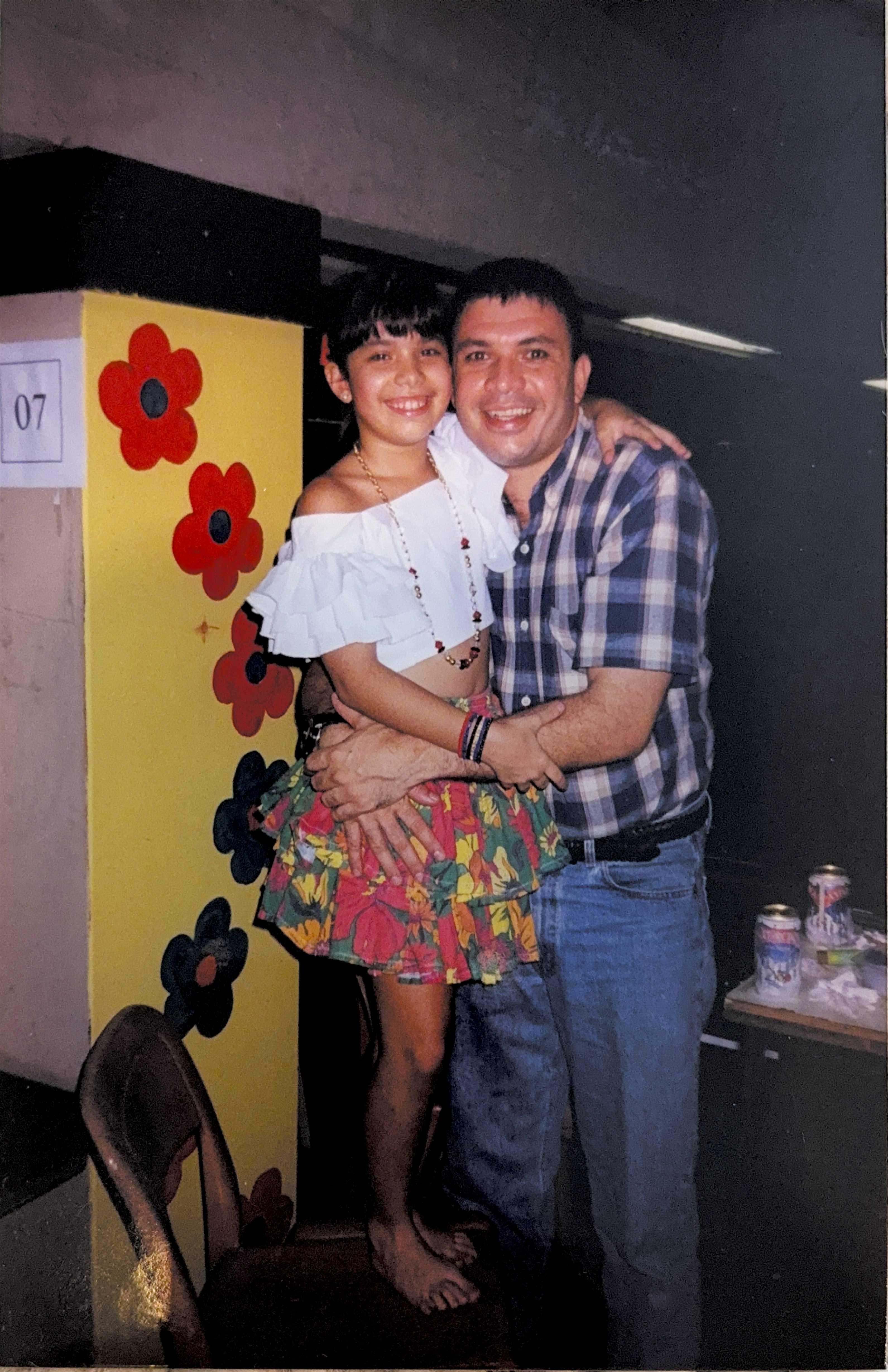 ENG: Roberta and Mozart at her school's (Ipiranga) annual Carnaval party in 1998. This was a brief period of 8 months when we moved back to Brazil, between the end of his masters at Clemson and the beginning of his PhD at University of Toronto. POR: Roberta e Mozart na festa anual de Carnaval da escola Ipiranga, em 1998. Esse foi um breve período de 8 meses em que voltamos ao Brasil, entre o fim do mestrado dele na Clemson e o início do doutorado na Universidade de Toronto.