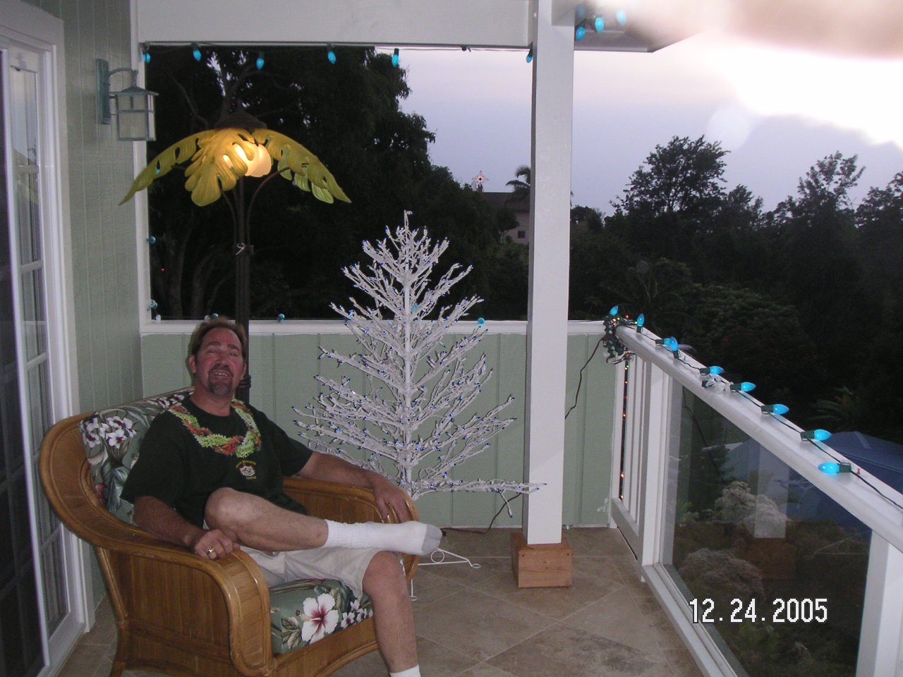 2005 Scott on the top floor of his Hilo Hawaiian House