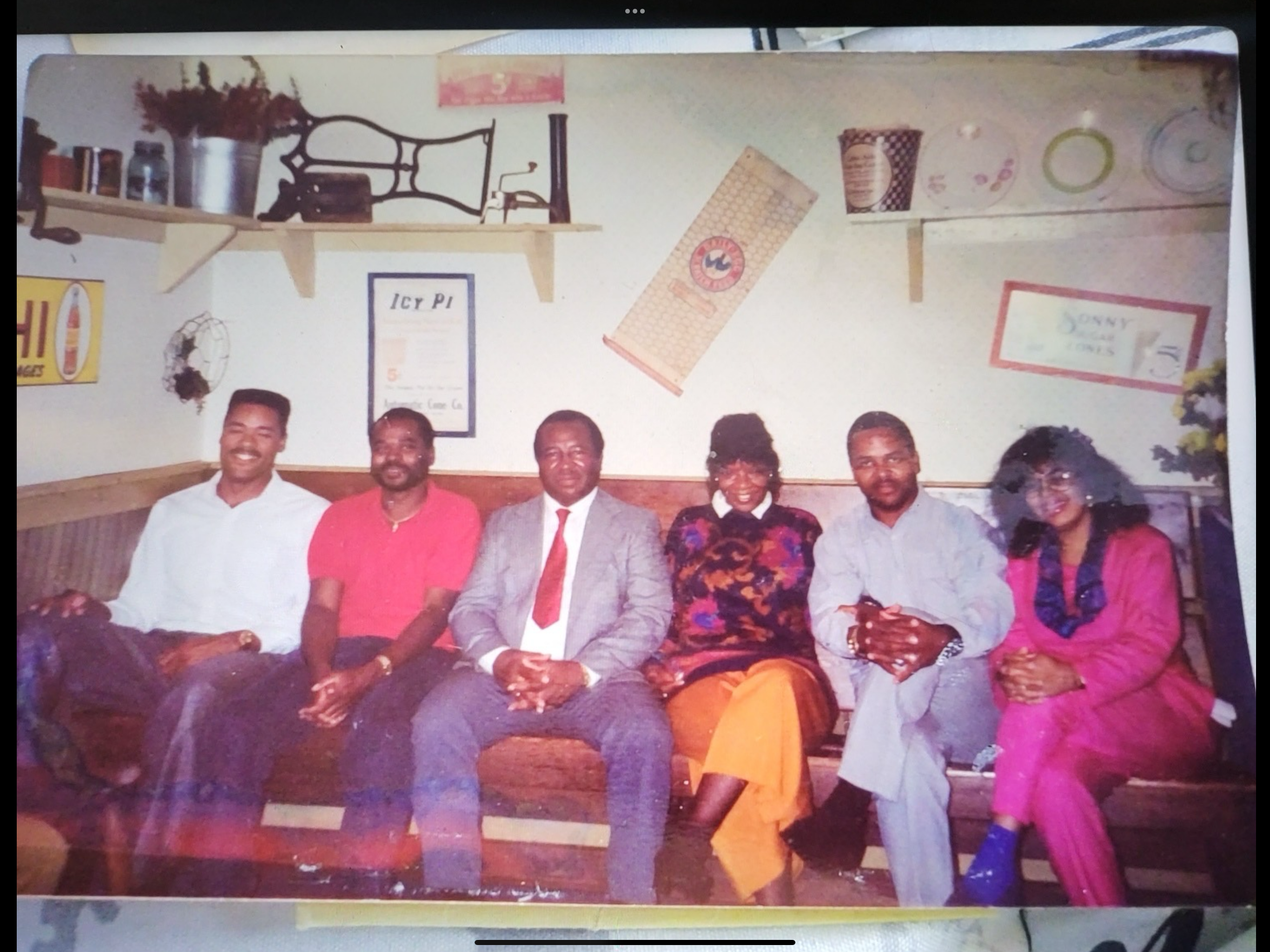 Dwayne, Keith, Dad, Pat, Ahmad, & Minique (Mimi)