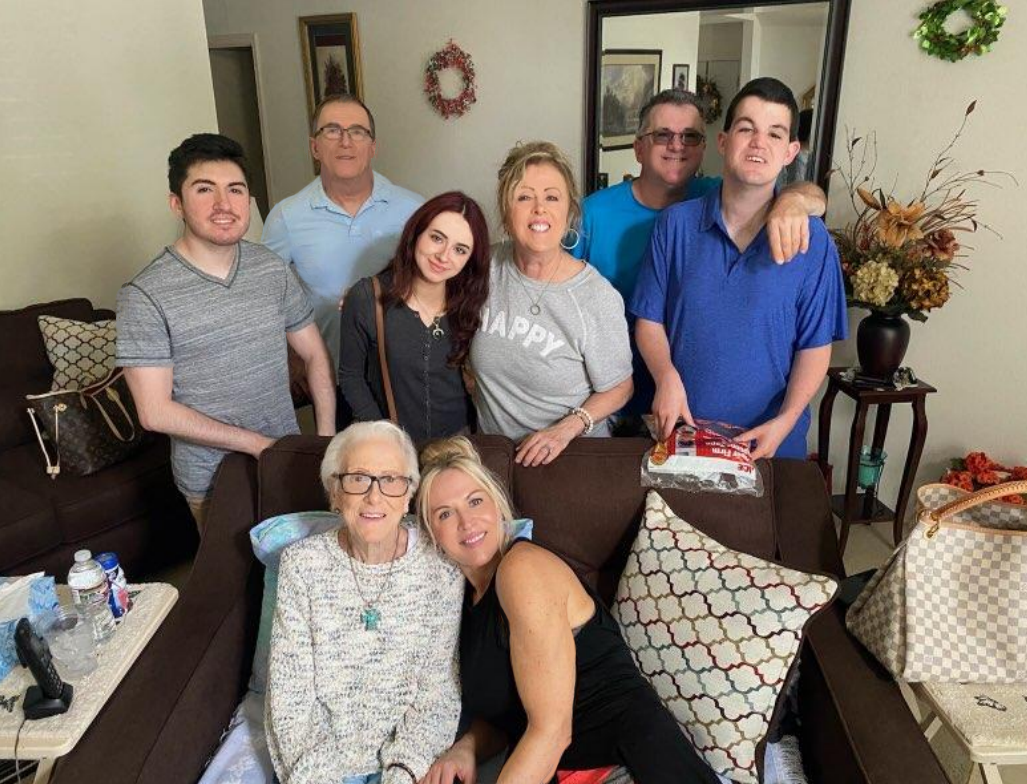Gathering at Moms house, 2023. Nicholas, Eric, Natalie, Mary, Brian, Trey, Mom and Kim.