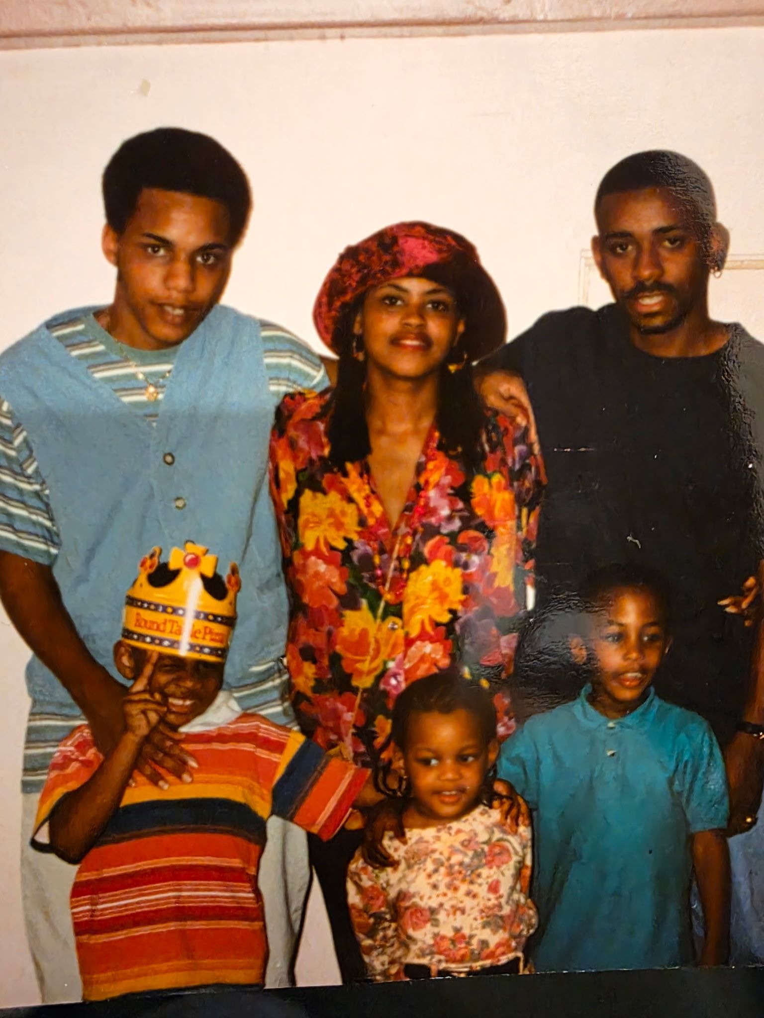 Ernest with his cousins Ed and Malaika, his daughter A-Nisha, and his little cousins Markel and Mandi.