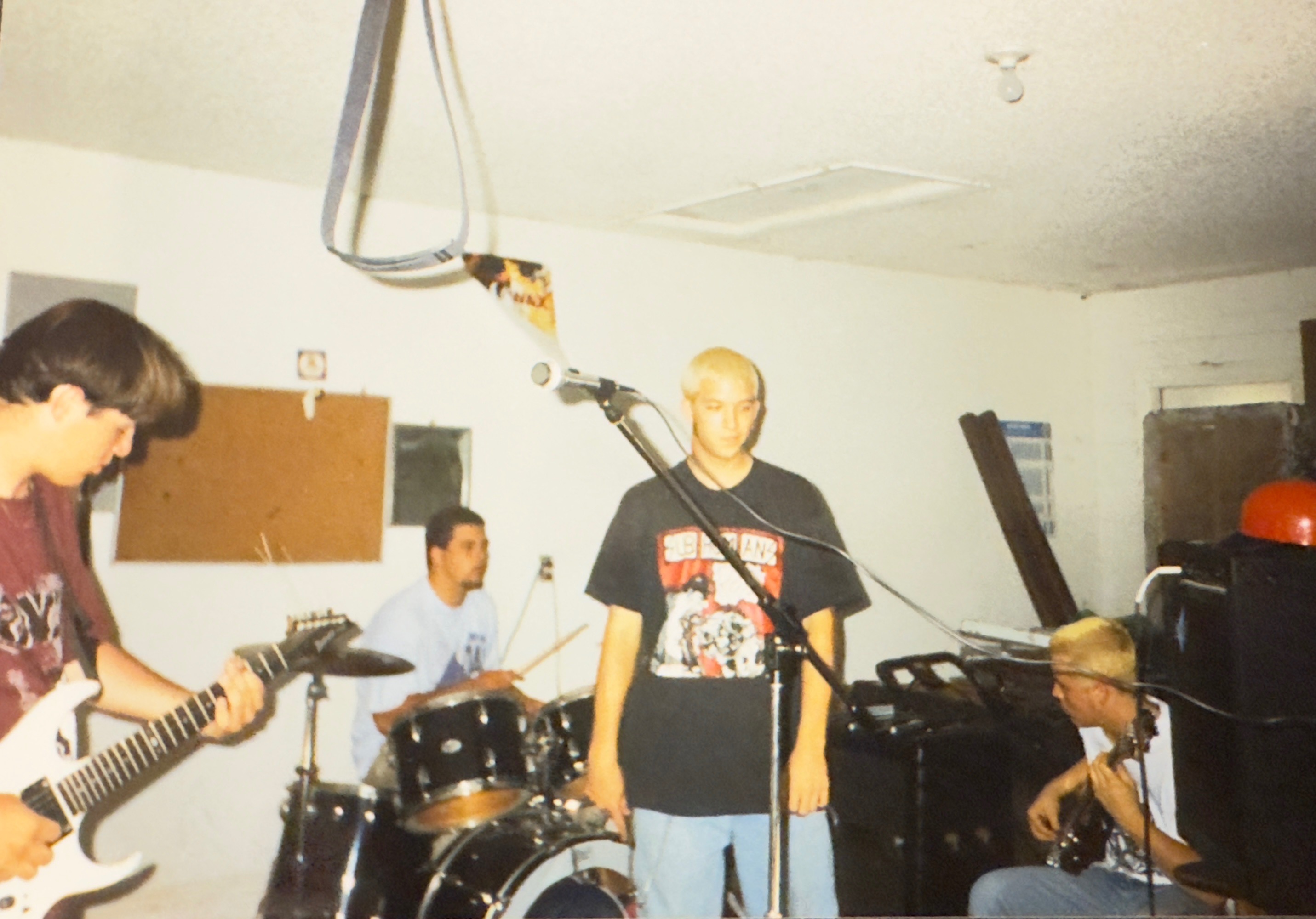 You always marched to the beat of your own drum. A true punk rock and you'll be sincerely missed. There were so many great memories......
TV productions, Winn Dixie parking lot skateboard meet ups. Universal TV productions trip.. Tupperware stage class, Halloween party, your wedding.. bowling... BBQ's... concerts... the list goes on and while our circles haven't always stayed close, it was nice knowing you were out there as backup to friends and family where needed.
Rest easy and in peace Jay ❤️