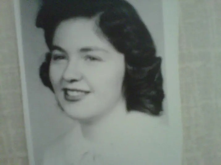 Miss you very much, Mom. 💖