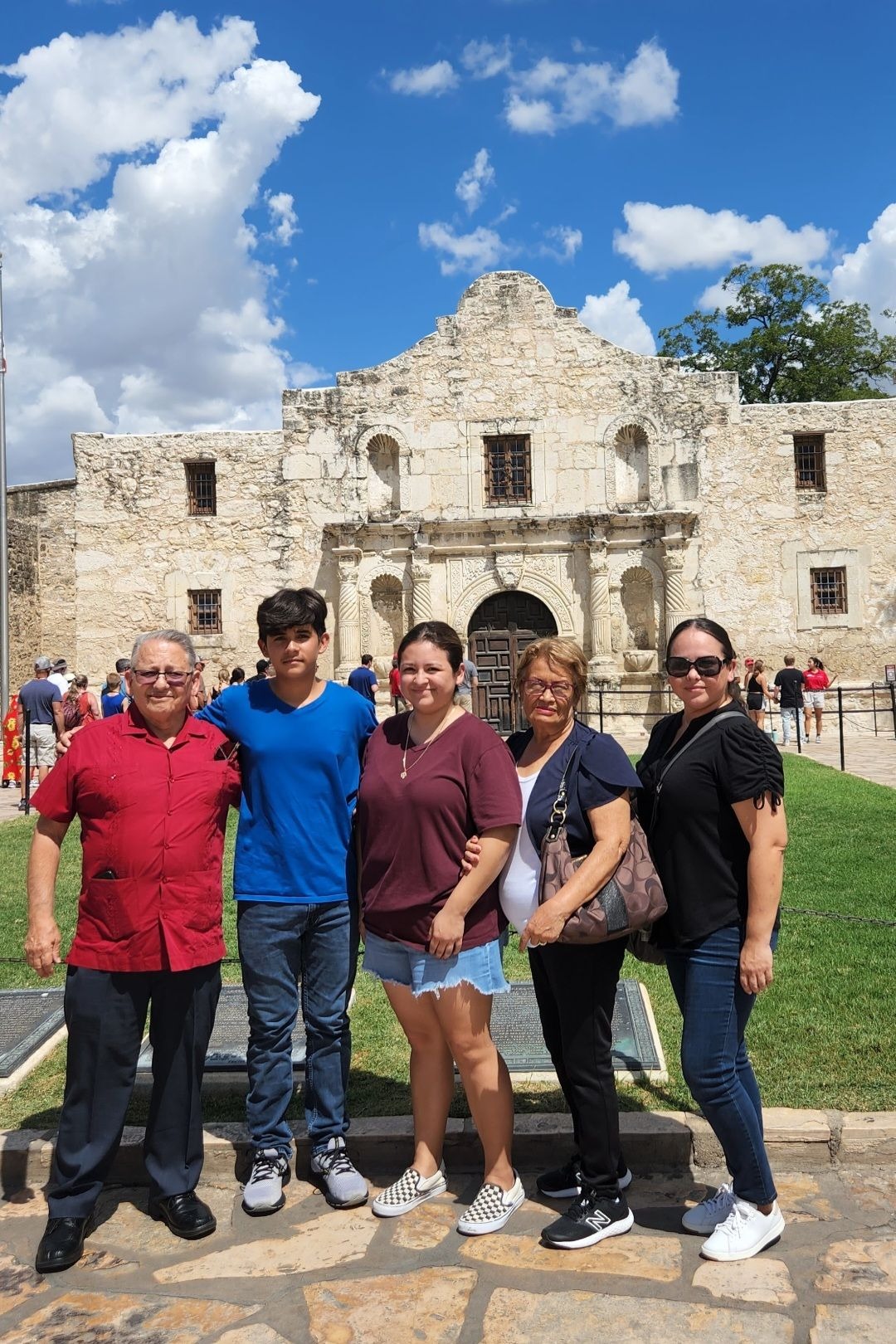 With mami at the Alamo. 