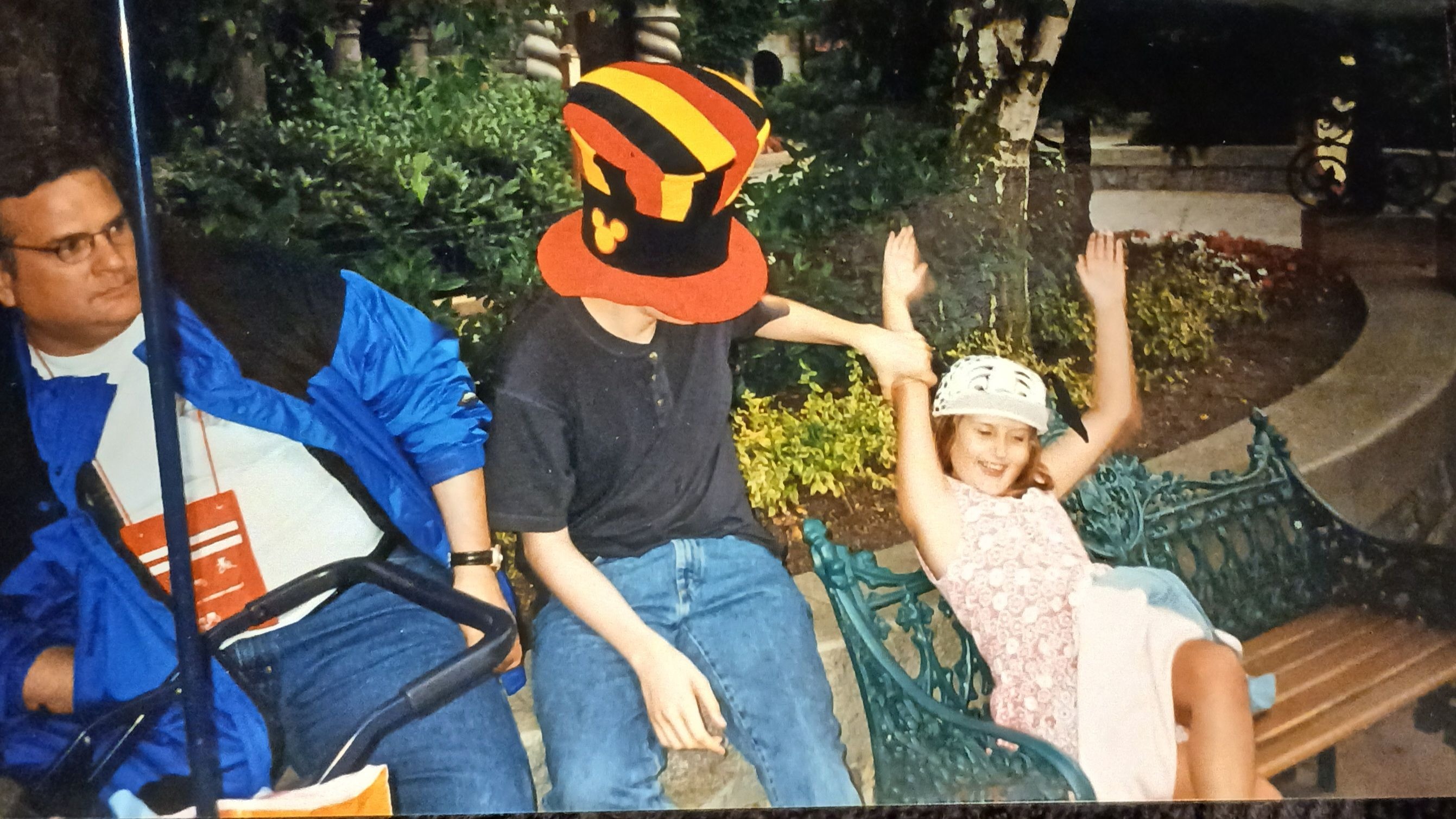 Robert, Patrick and Helen
Disney Paris July 1999
