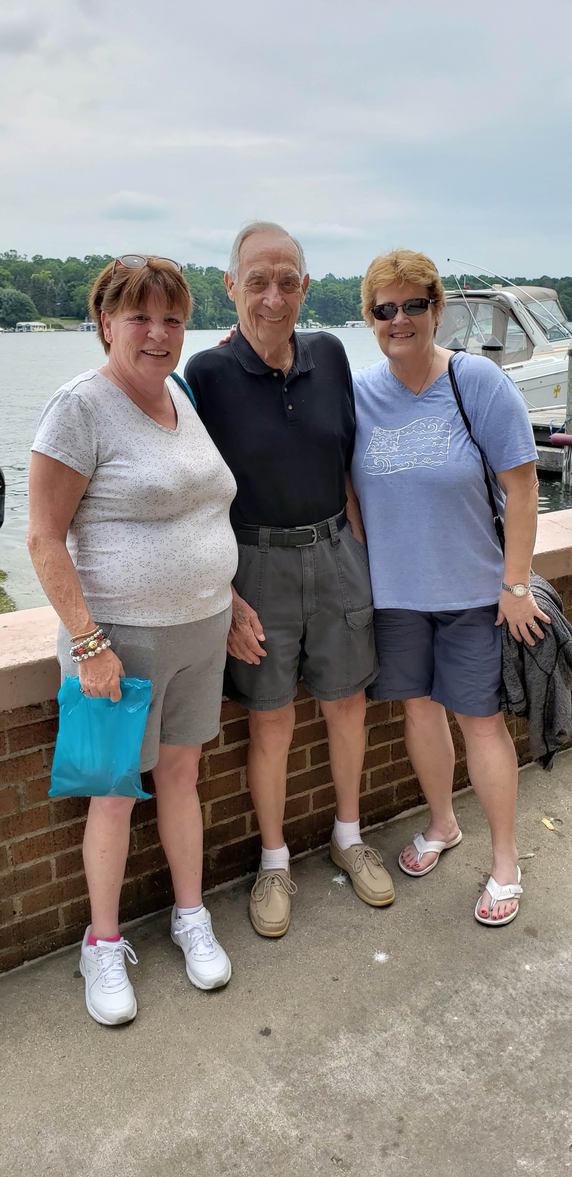 Cindy, Dad and Lori
