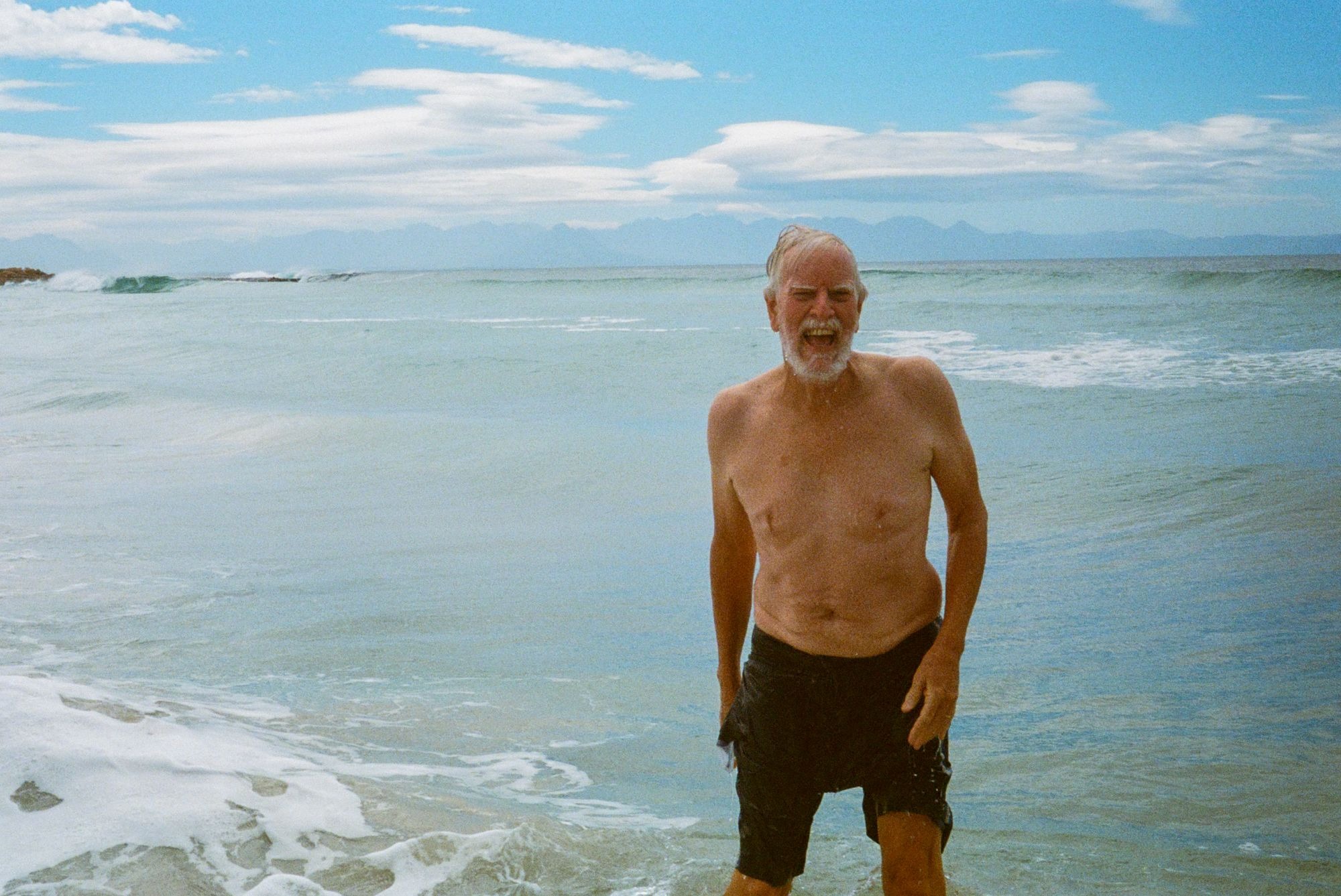 Remembering the last day I spent with dad: a hike up Elsies Peak with Fernando and Gandalf, followed by an ice cold swim at their local Glencairn beach. It was a magical day and we had a ball. I will miss these morning oceans swims, and will think of him every time I do :)